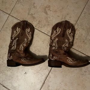 Womens corral boots 5.5